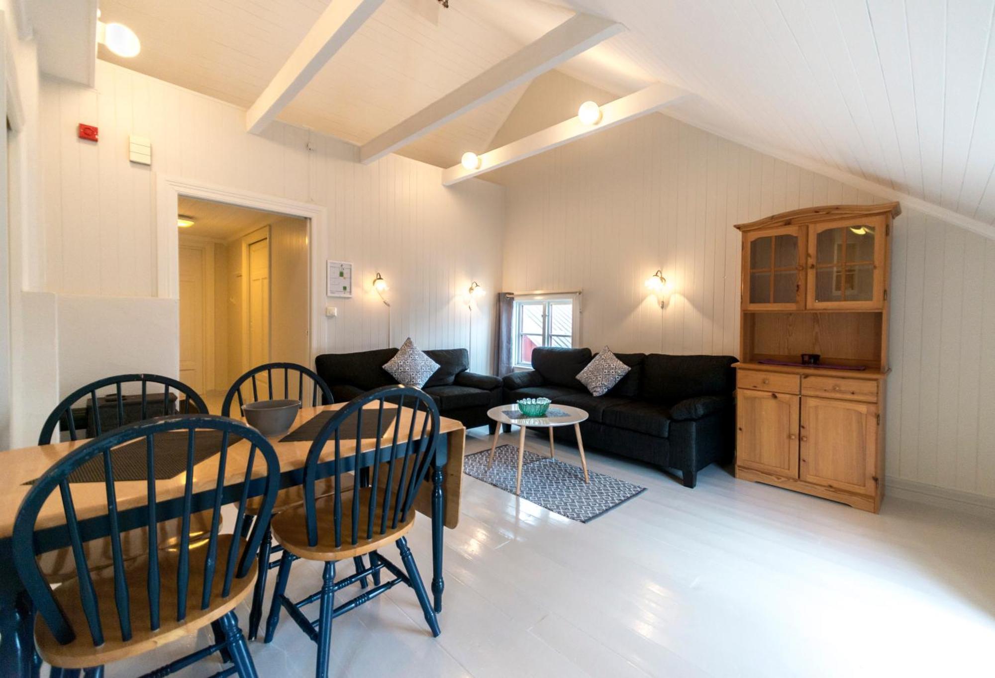 Apartamento Tyskhella Rorbuer Kabelvåg Exterior foto